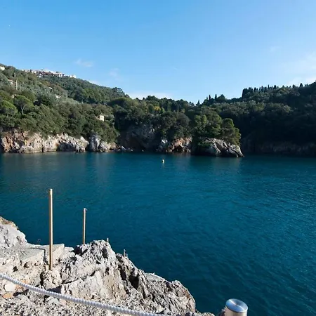 Cabinda 10 * Lerici