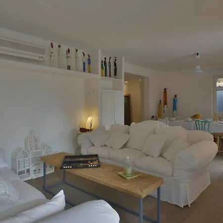 Cabinda 10 * Lerici