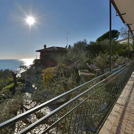Cabinda 10 Lerici