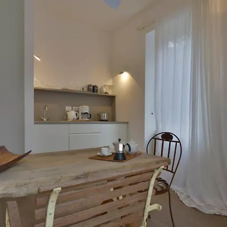 Cabinda 10 * Lerici